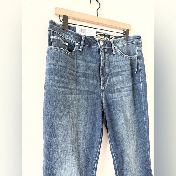 NWT Seven Fashion Jean Kick Flare High Rise in Medium Wash - Size 12 - Picture 2 of 8